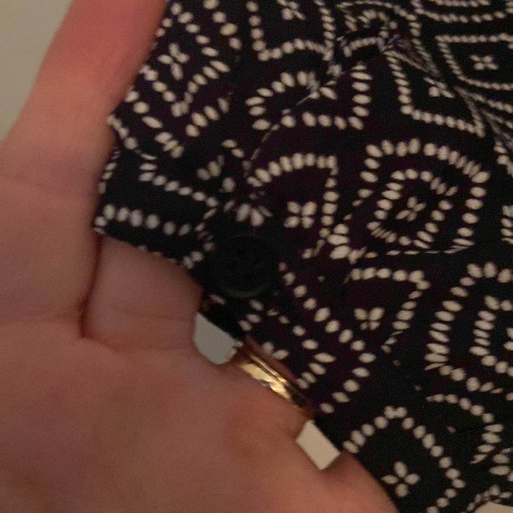Black blouse with unique details - Picture 6 of 7